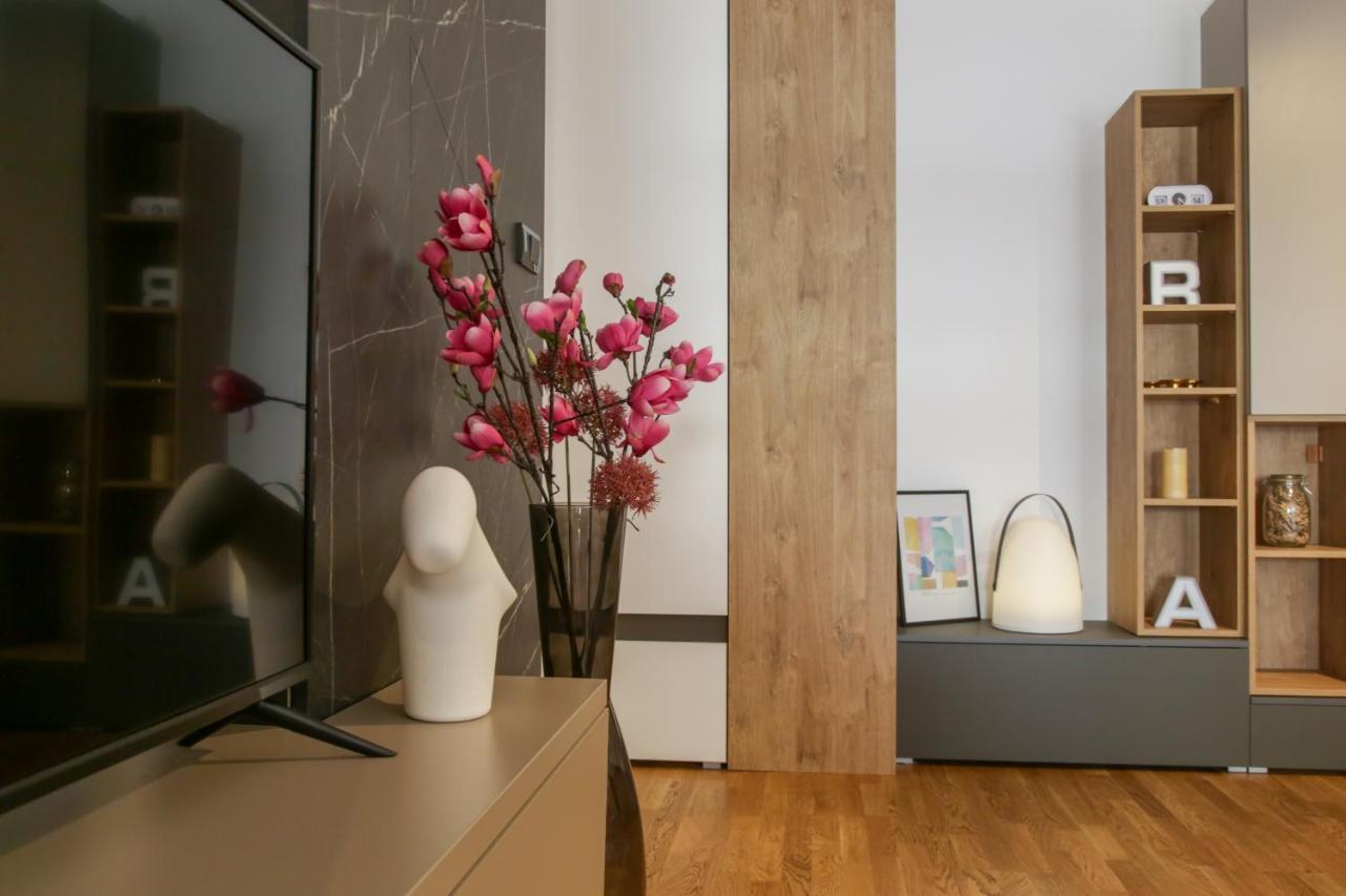 Supernova Deluxe Residence نوفي ساد المظهر الخارجي الصورة