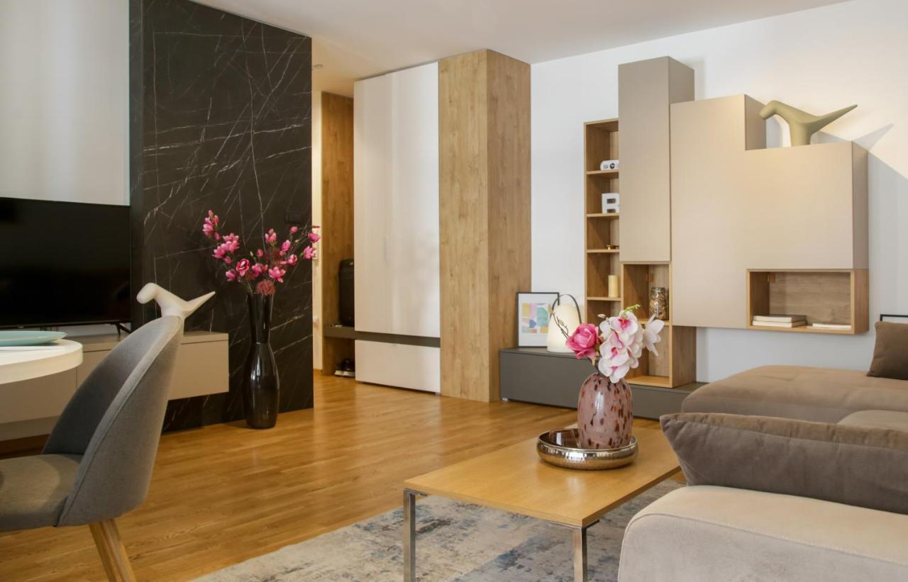 Supernova Deluxe Residence نوفي ساد المظهر الخارجي الصورة